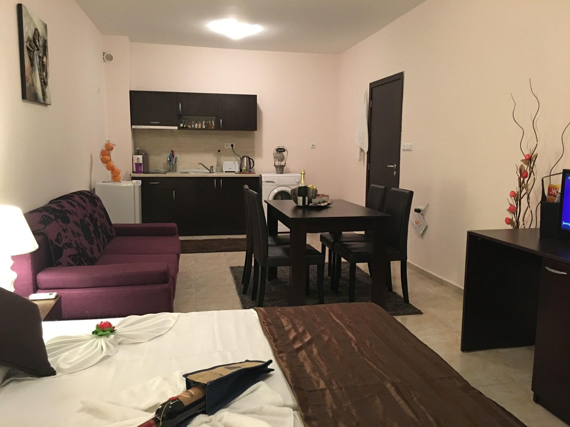 Beach Aparthotel Salt Lake Pomorie Kültér fotó