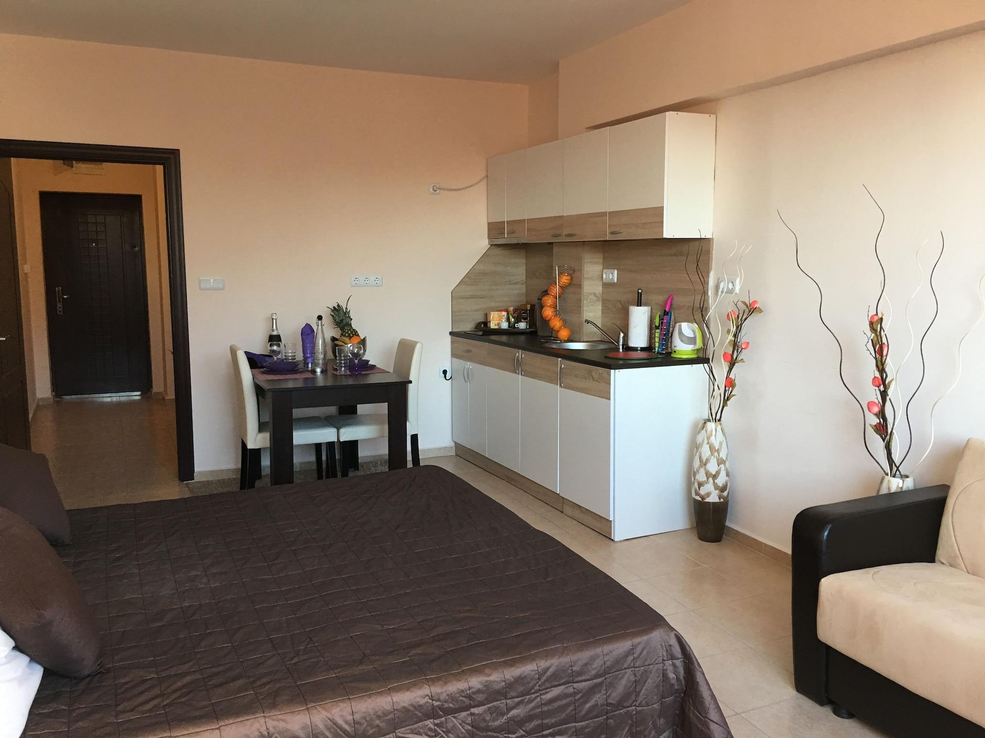 Beach Aparthotel Salt Lake Pomorie Kültér fotó