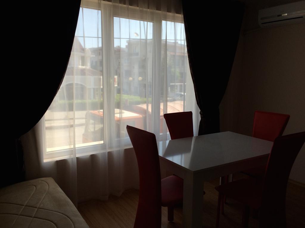 Beach Aparthotel Salt Lake Pomorie Kültér fotó