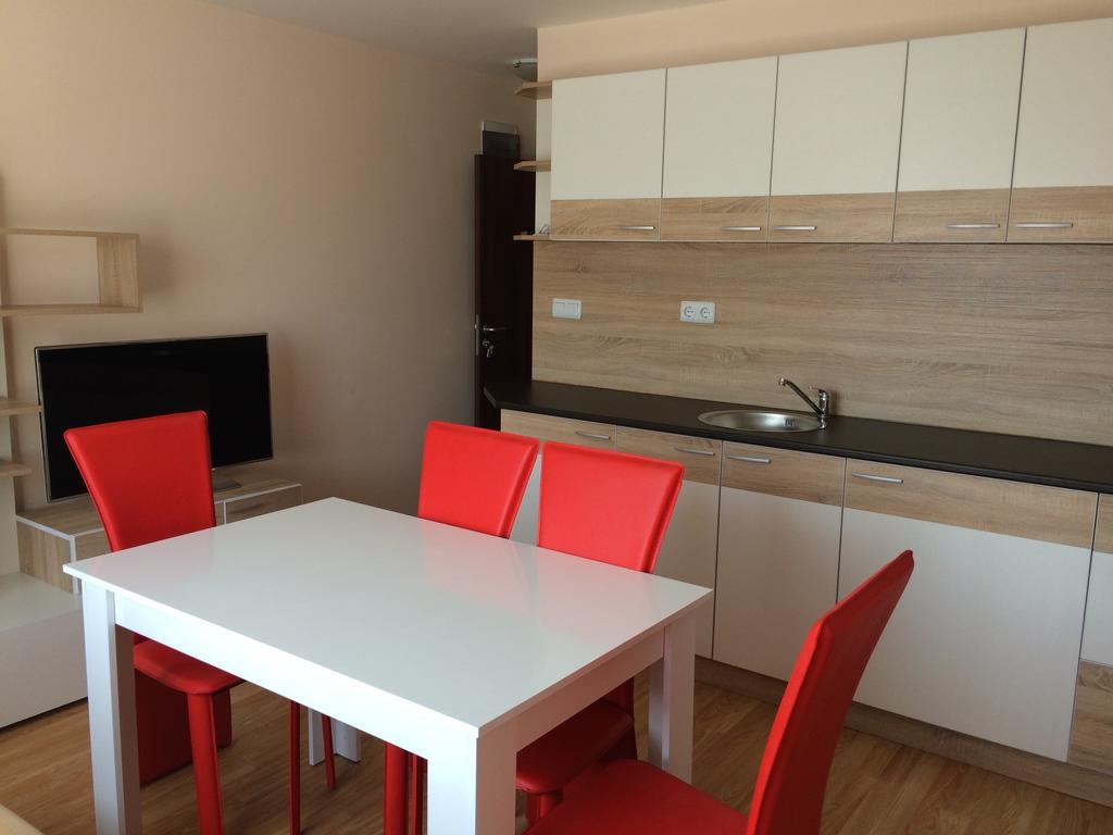 Beach Aparthotel Salt Lake Pomorie Kültér fotó